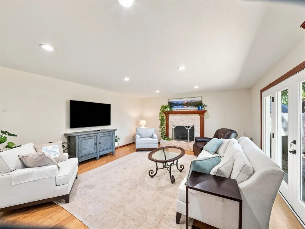 6213 E 78th Place Tulsa, OK 74136