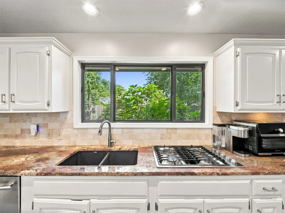 6213 E 78th Place Tulsa, OK 74136