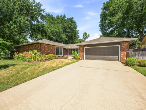 6213 E 78th Place