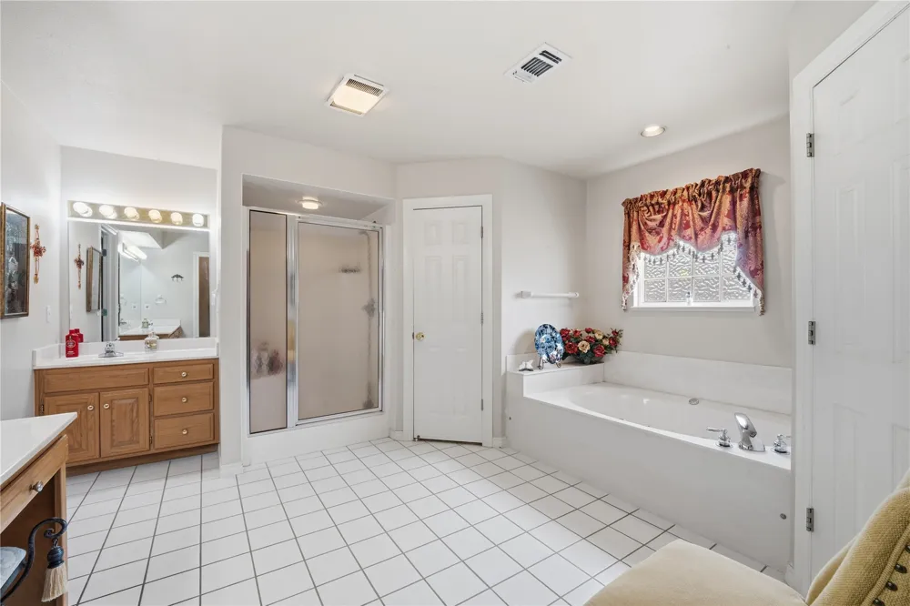 309 Parkhill Lane Bartlesville, OK 74006