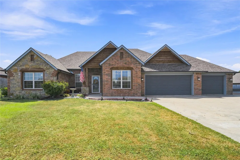 3620 W Golden Rod Street Skiatook, OK 74070