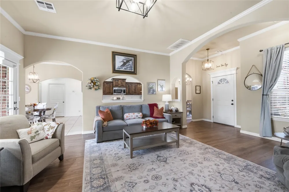 3620 W Golden Rod Street Skiatook, OK 74070