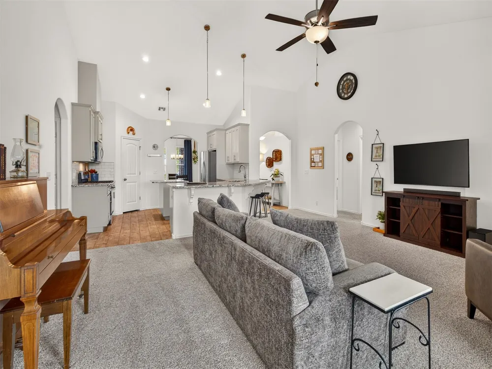 6158 S 320 AVENUE Broken Arrow, OK 74014