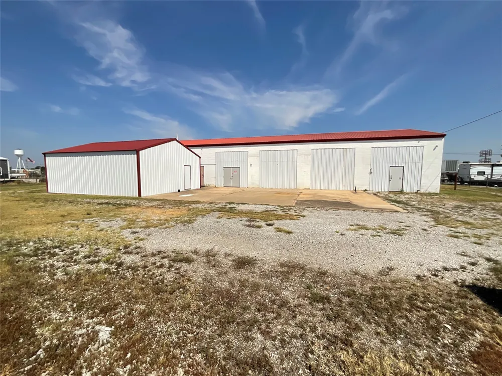 64571 E 290 ROAD Grove, OK 74344