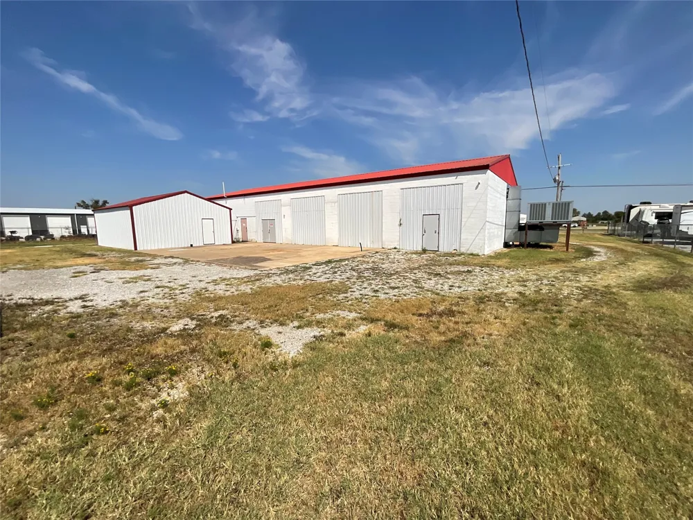 64571 E 290 ROAD Grove, OK 74344