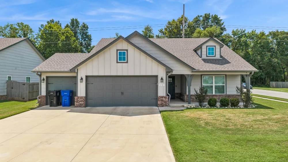 1801 E Winston Street Broken Arrow, OK 74011