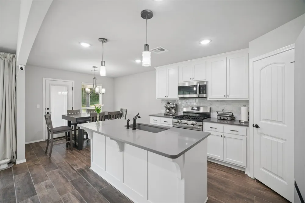 1801 E Winston Street Broken Arrow, OK 74011