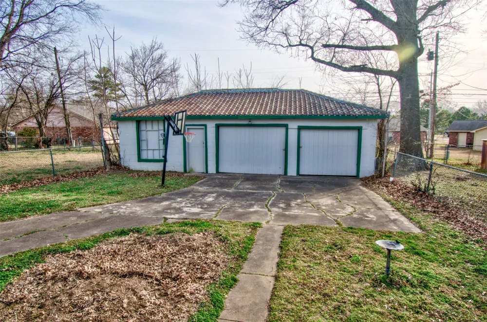 1409 Baltimore Avenue Muskogee, OK 74403