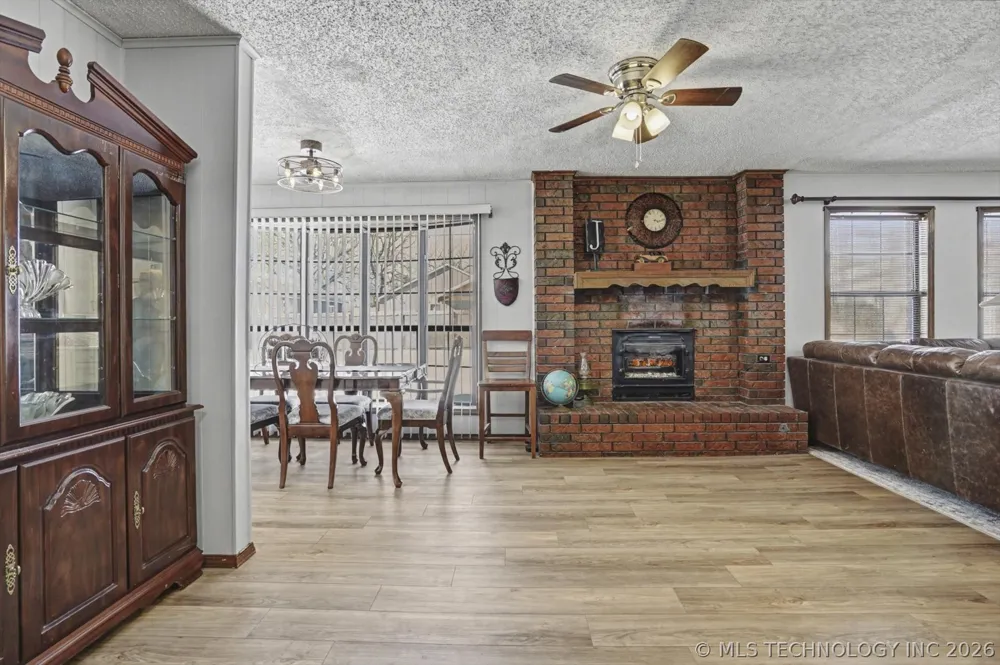 546 38 WestAvenue Tulsa, OK 74127