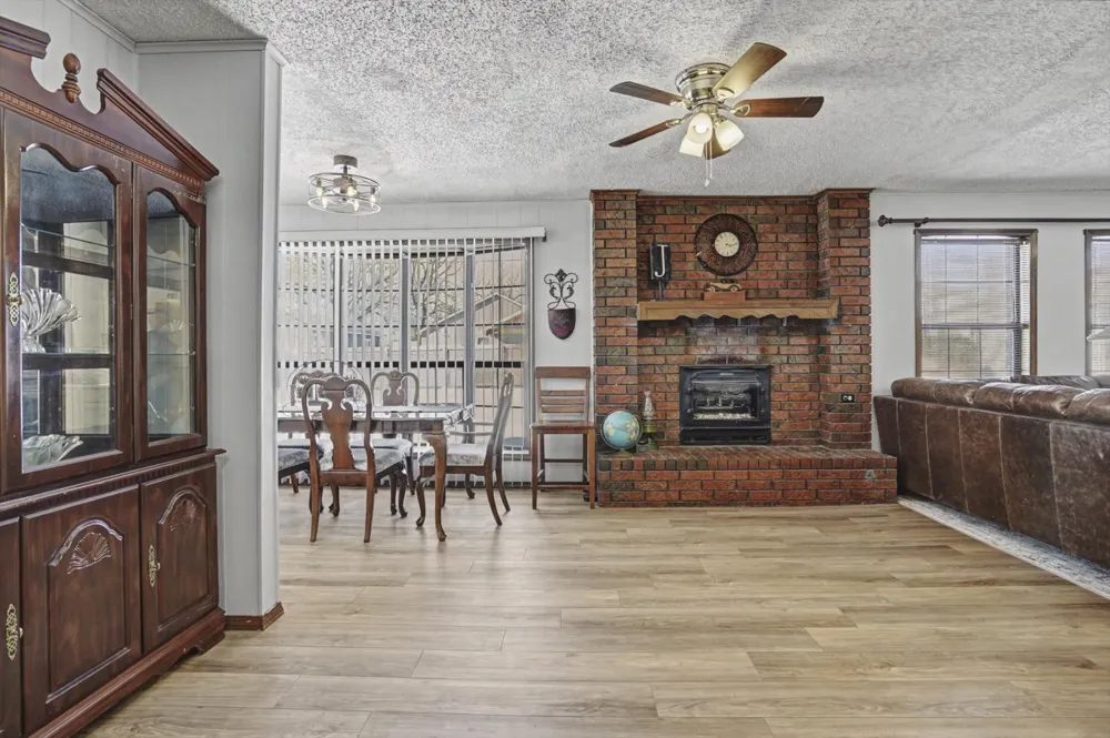 546 38 WestAvenue Tulsa, OK 74127