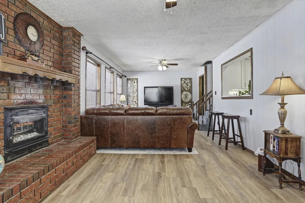 546 38 WestAvenue Tulsa, OK 74127