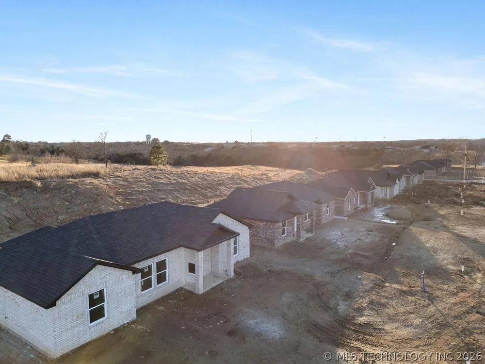 686 W 6th Street Atoka, OK 74525