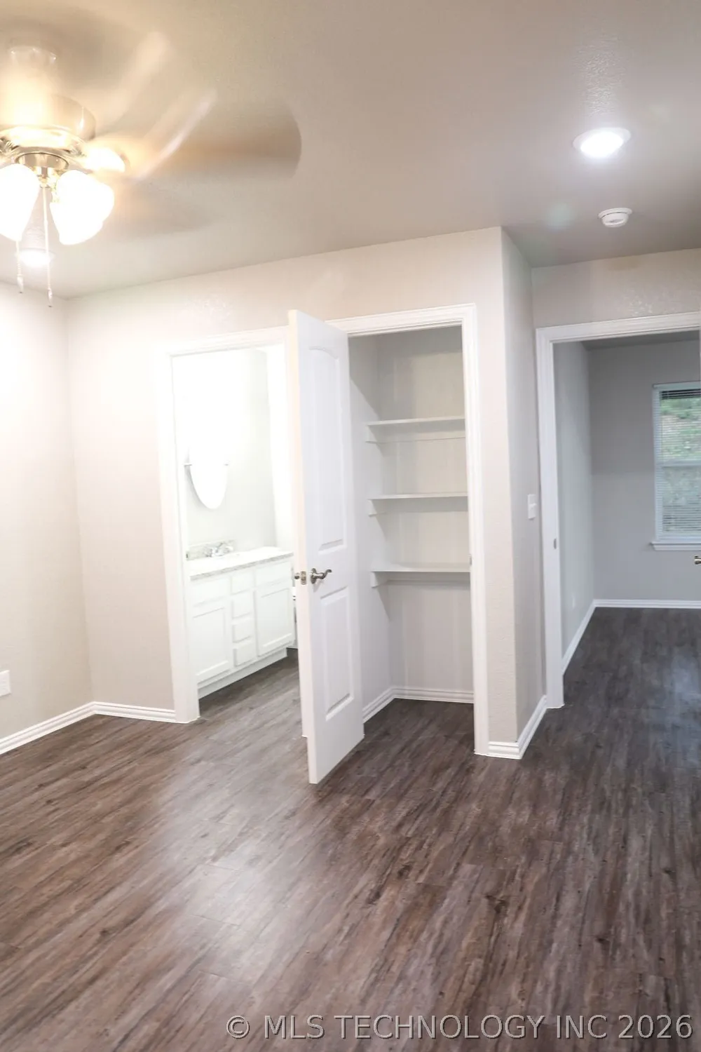 702 W 6th Street Atoka, OK 74525
