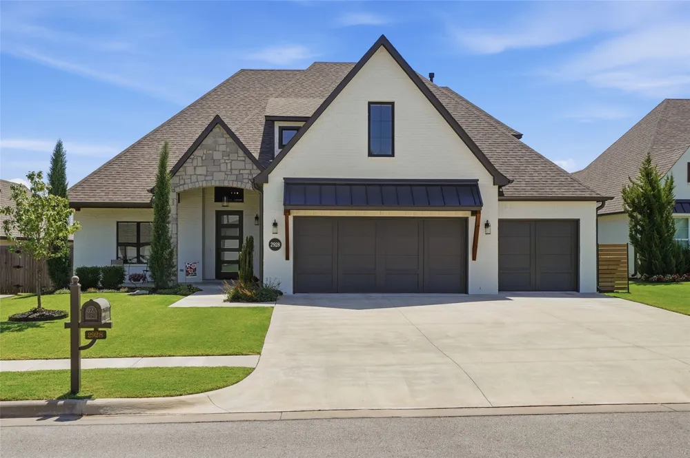 2928 E 141st Court S Bixby, OK 74008