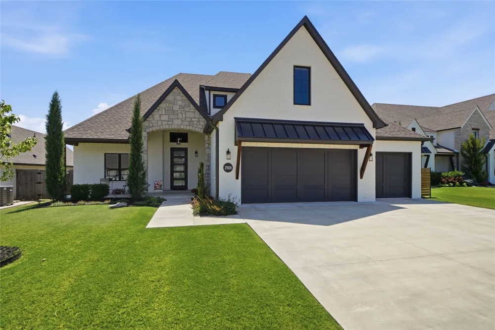 2928 E 141st Court S Bixby, OK 74008