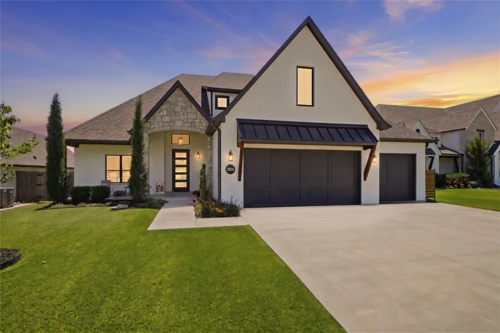 2928 E 141st Court S Bixby, OK 74008