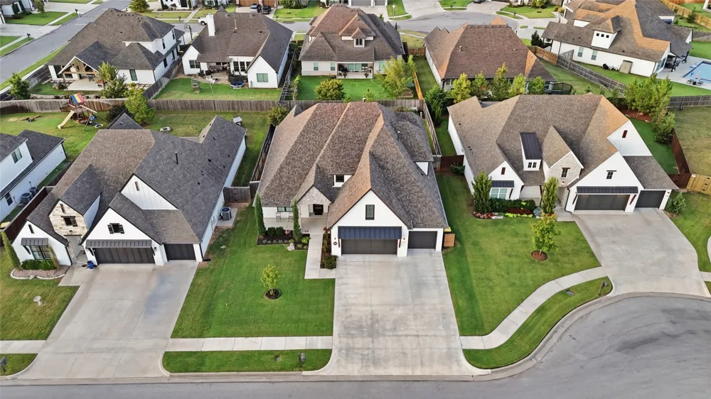 2928 E 141st Court S Bixby, OK 74008