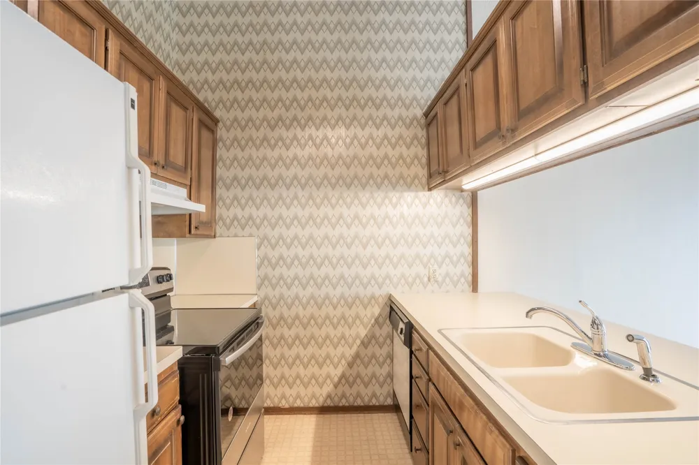 1523 Riverside Drive #1523 Tulsa, OK 74119