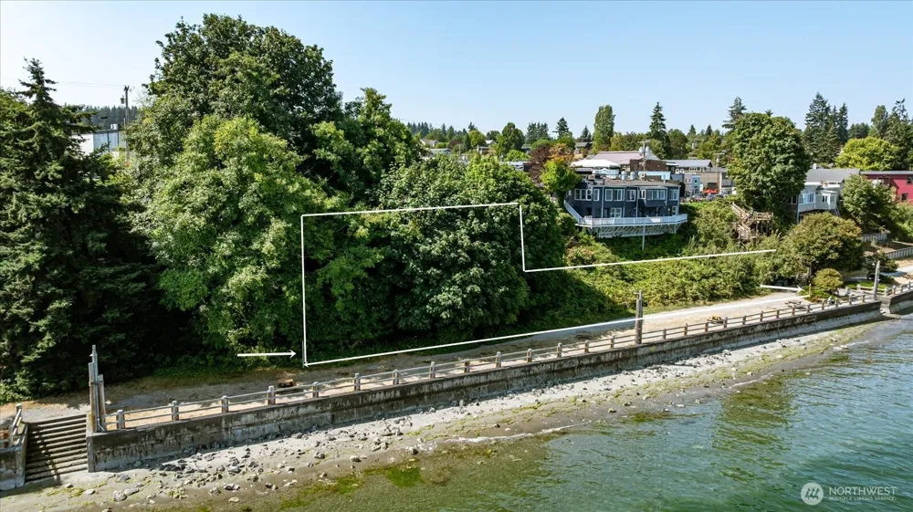 104 First Street Langley, WA 98260
