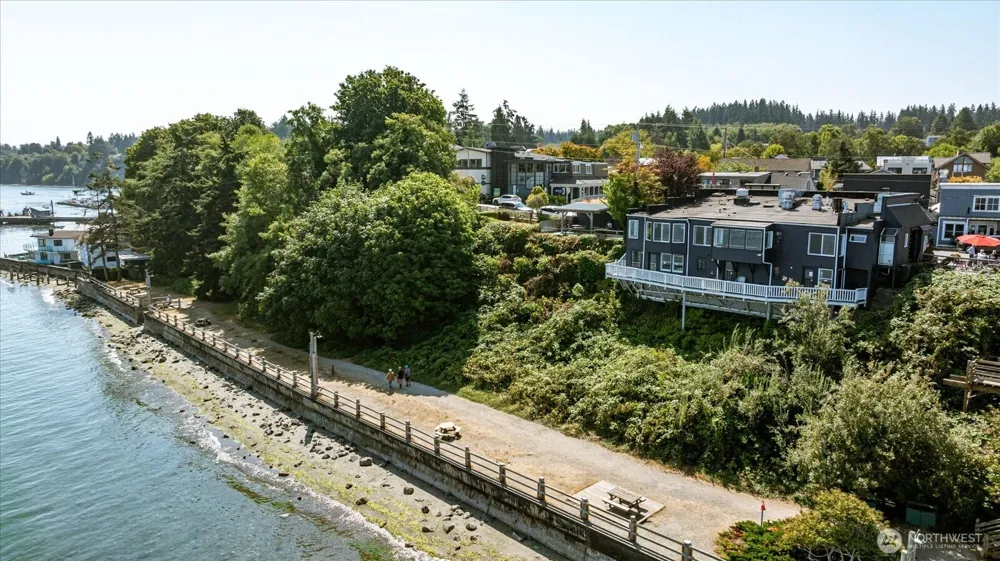 104 First Street Langley, WA 98260