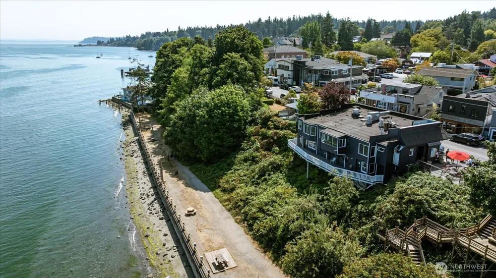 104 First Street Langley, WA 98260