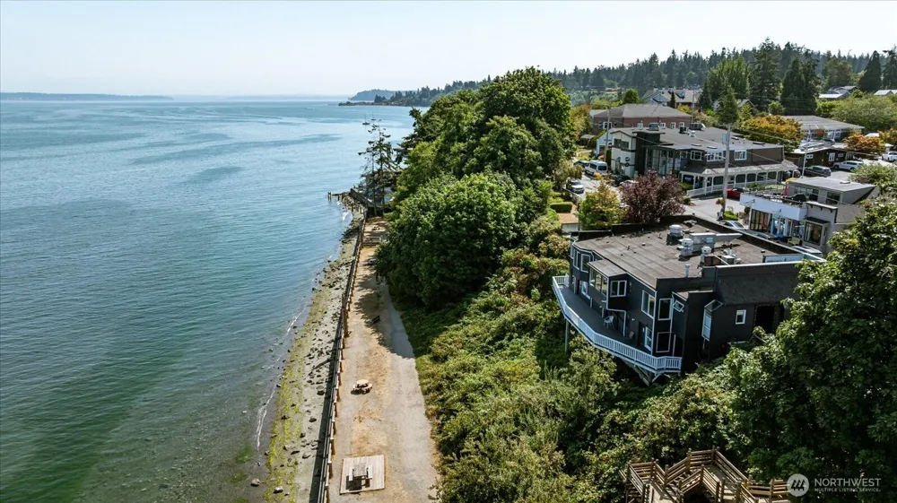 104 First Street Langley, WA 98260