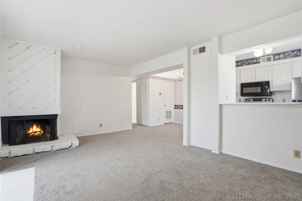 7325 S Yale Avenue #213 Tulsa, OK 74136