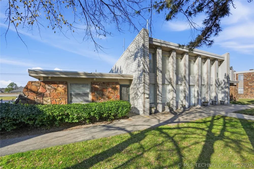 7325 S Yale Avenue #213 Tulsa, OK 74136