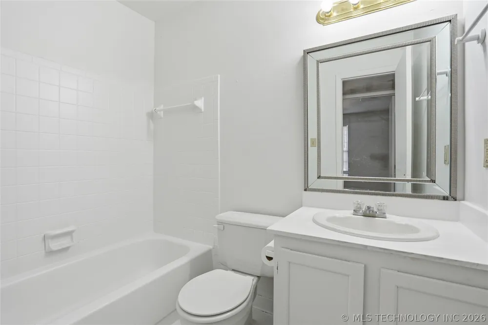 7325 S Yale Avenue #213 Tulsa, OK 74136