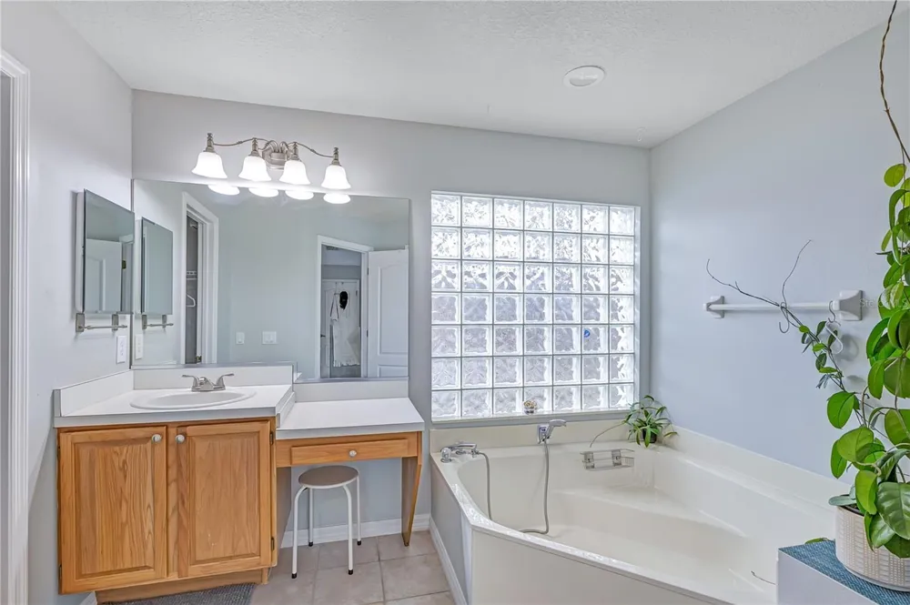 514 KEY COURT Orlando, FL 32828
