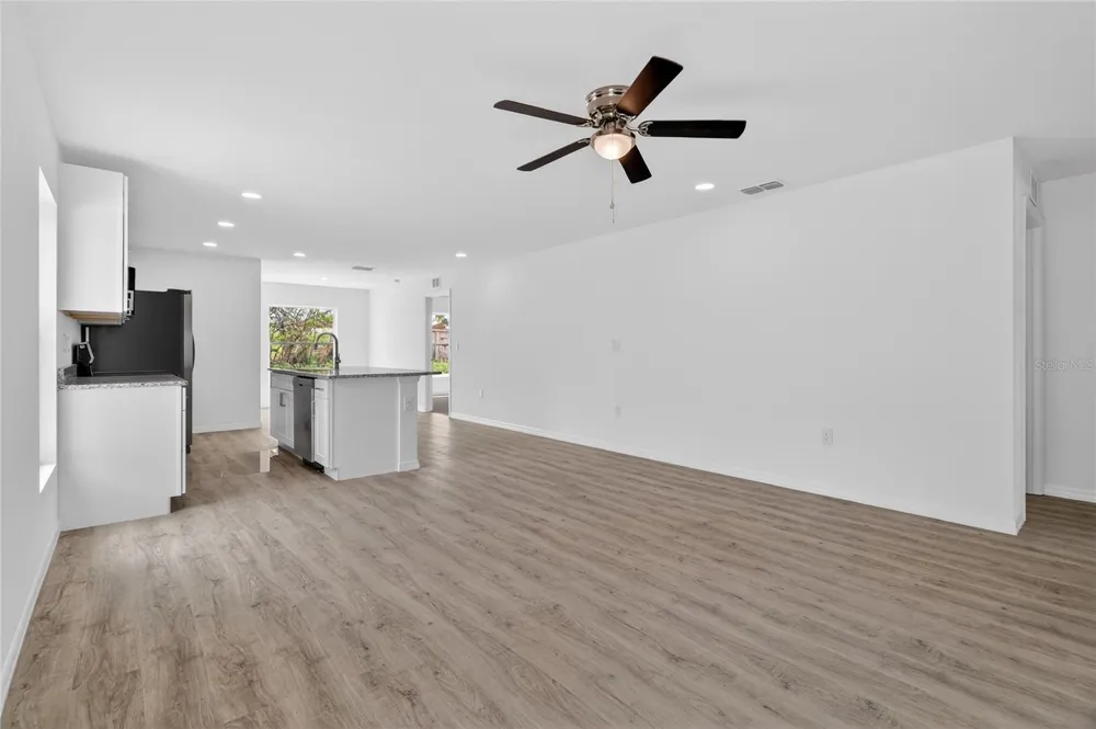 1003 AVENUE A Haines City, FL 33844