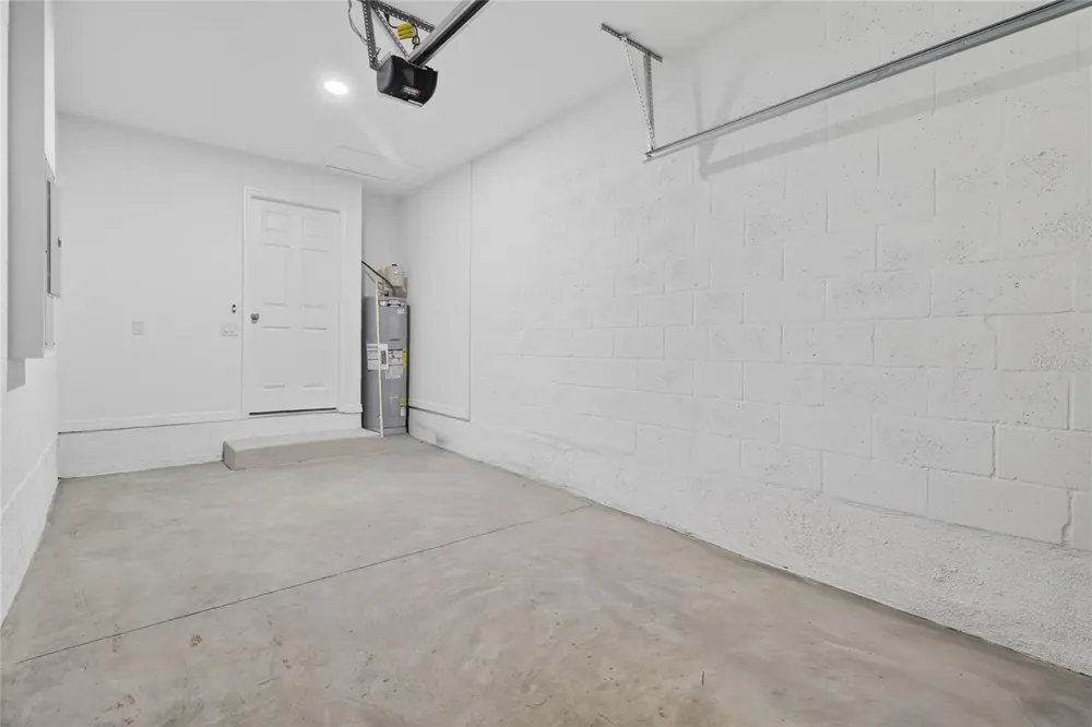 1003 AVENUE A Haines City, FL 33844