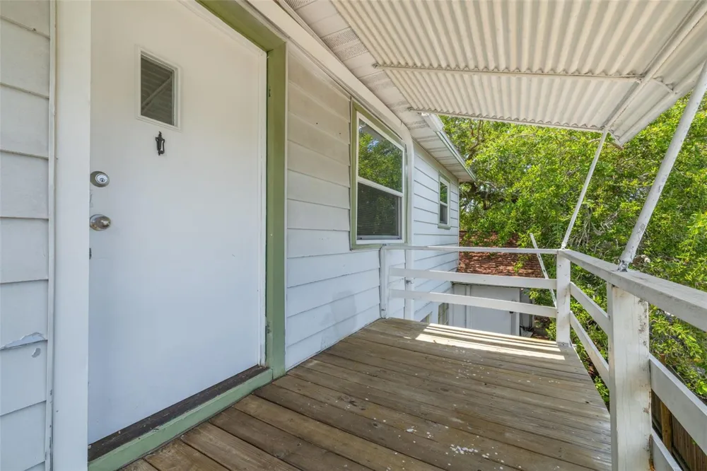 301 24TH AVENUE St Petersburg, FL 33704