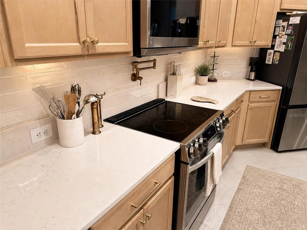 5718 SPIVEY COURT Wesley Chapel, FL 33545