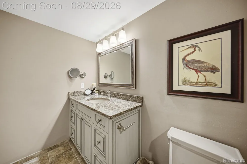 37848 Jefferson Avenue Harrison Charter Township, MI 48045