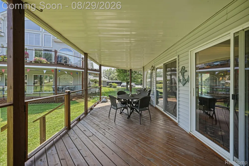 37848 Jefferson Avenue Harrison Charter Township, MI 48045