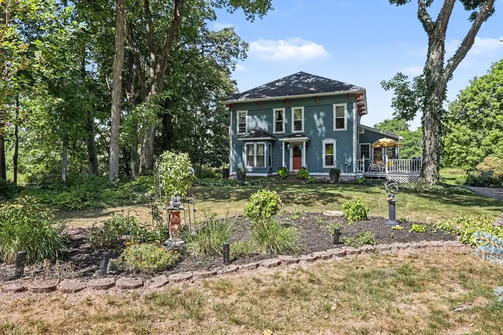 8967 18 Mile Road NE Nelson Township, MI 49319