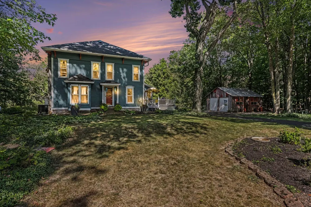 8967 18 Mile Road NE Nelson Township, MI 49319