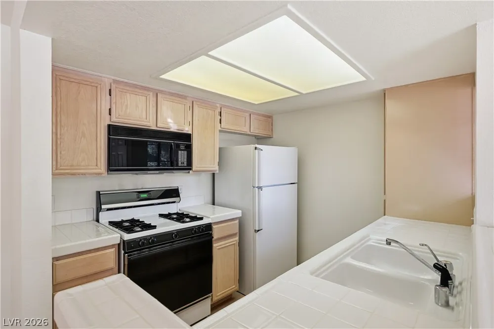 1908 Rio Canyon Court #206 Las Vegas, NV 89128