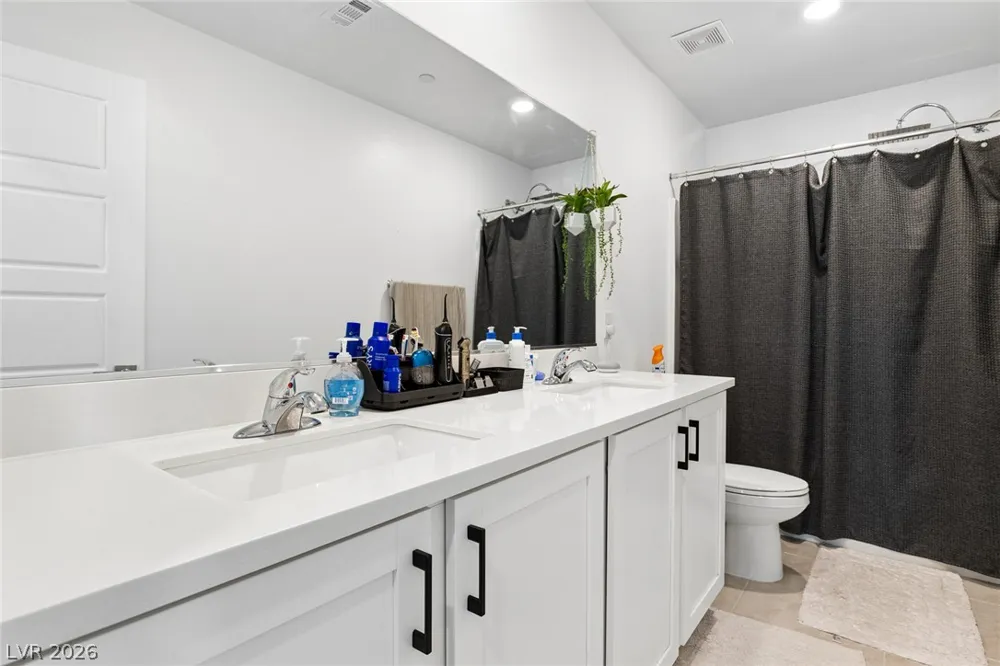 769 Spidersilk Track Street Henderson, NV 89011