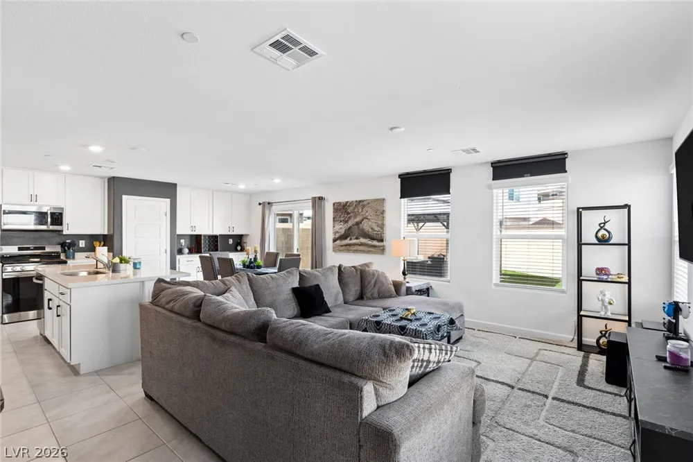 769 Spidersilk Track Street Henderson, NV 89011