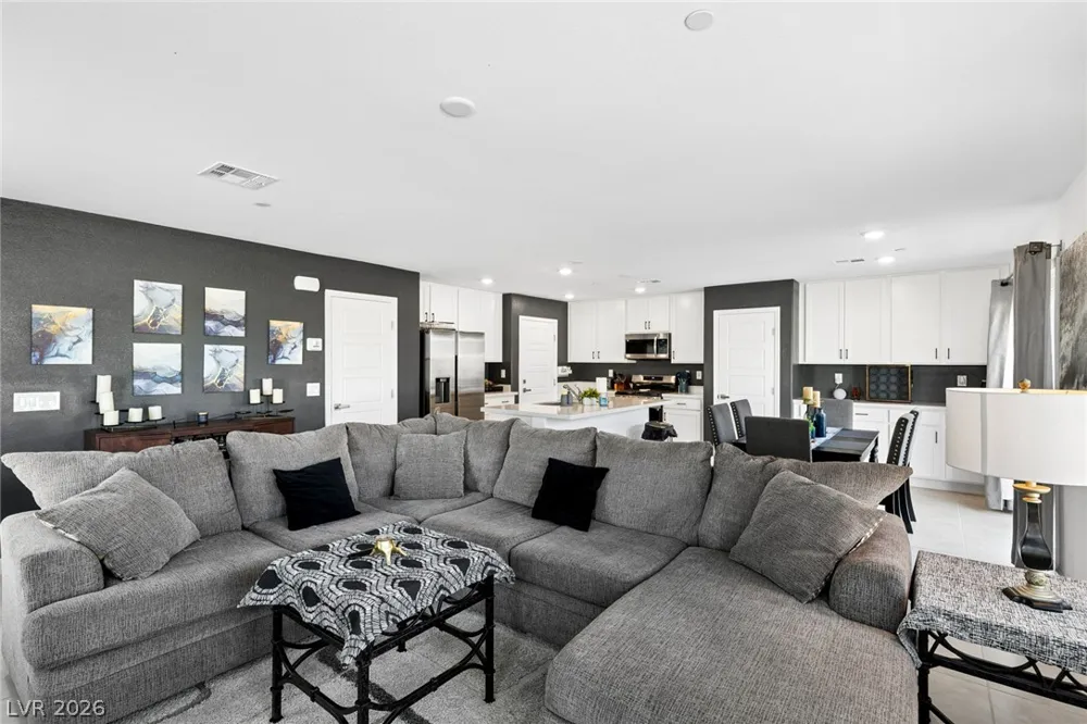 769 Spidersilk Track Street Henderson, NV 89011