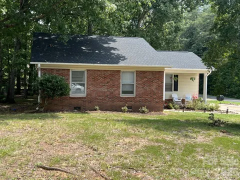 611 Woodland Drive