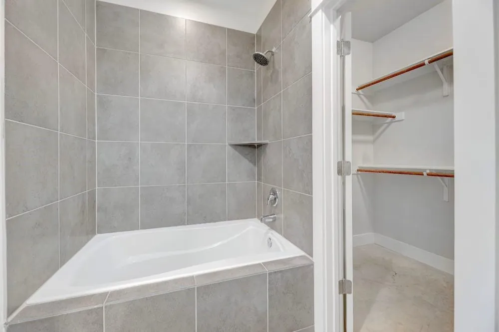 13501 Metric Boulevard #3 Austin, TX 78727