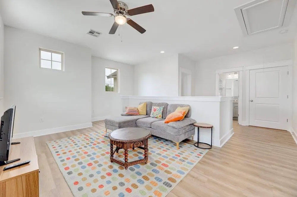 13501 Metric Boulevard #3 Austin, TX 78727