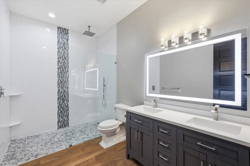 211 Shahan Drive Shady Shores, TX 76208