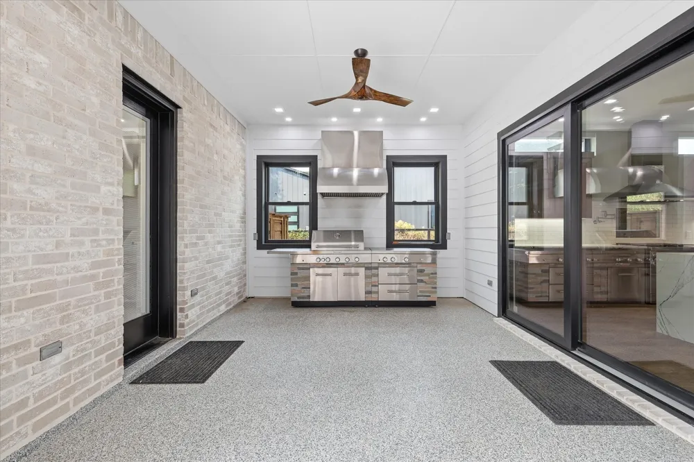 211 Shahan Drive Shady Shores, TX 76208