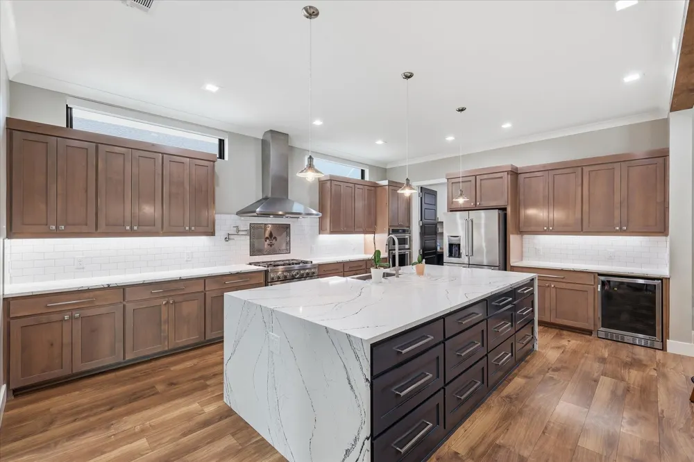 211 Shahan Drive Shady Shores, TX 76208