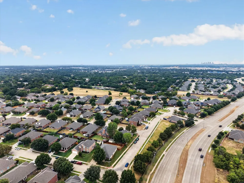 14 Lucas Lane Edgecliff Village, TX 76134
