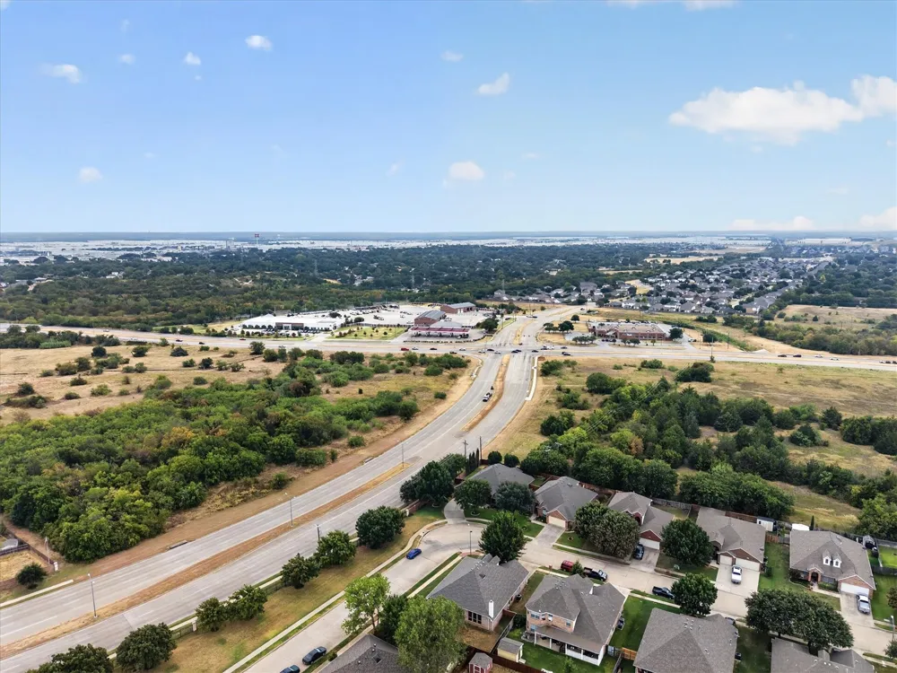 14 Lucas Lane Edgecliff Village, TX 76134